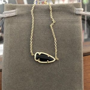 Kendra Scott arrowhead necklace